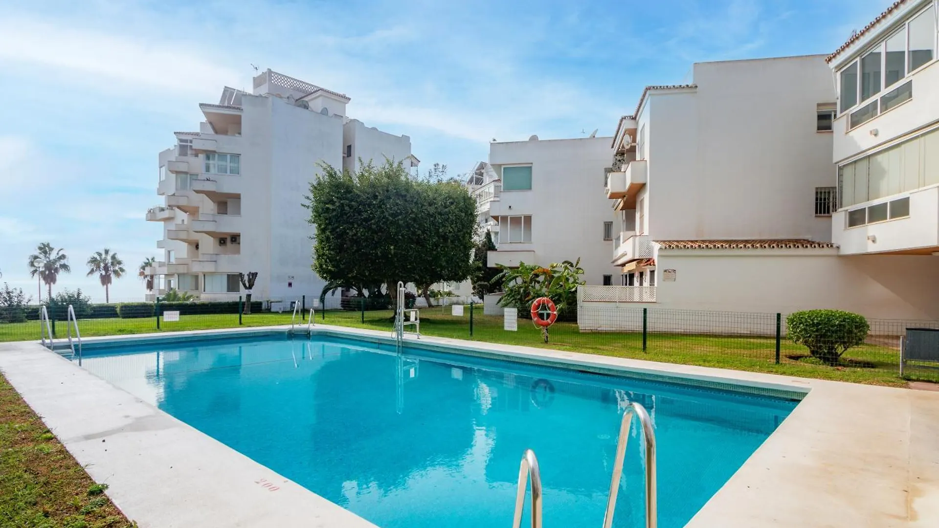 Large Apartment Marbella Del Mar
