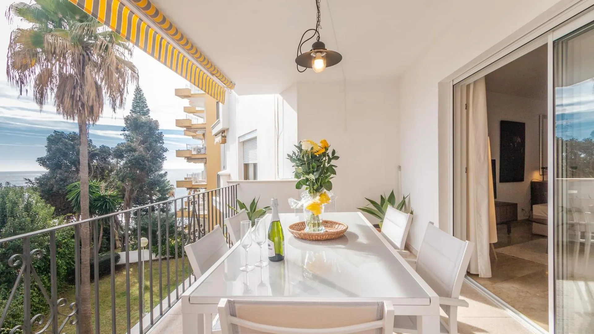 Large Apartment Marbella Del Mar